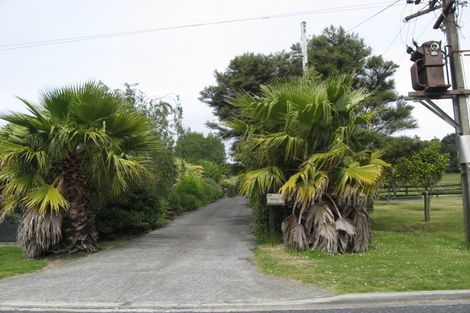 Photo of property in 63 Muriwai Road, Waimauku, 0812