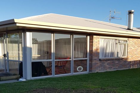 Photo of property in 19 Edgewater Grove, Whakatane, 3120