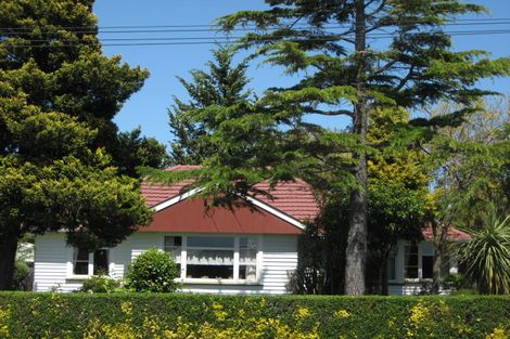 Photo of property in 42 Farquhars Road, Redwood, Christchurch, 8051