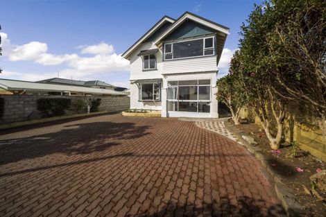 Photo of property in 155 Saint Aubyn Street, New Plymouth, 4310
