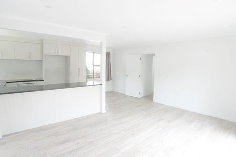 Photo of property in 10 Pohutukawa Place, Ellerslie, Auckland, 1051