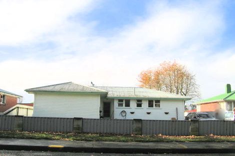 Photo of property in 1012 Grove Road, Mayfair, Hastings, 4122