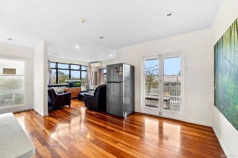 Photo of property in 40 Taurus Crescent, Beach Haven, Auckland, 0626