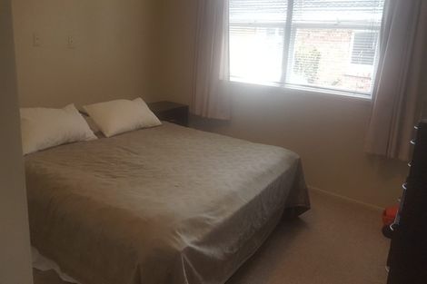 Photo of property in 3/2 Saltburn Road, Milford, Auckland, 0620