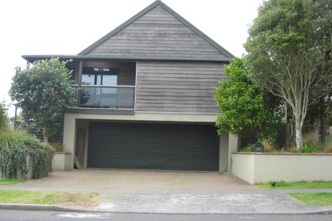 Photo of property in 71 Wairau Road, Oakura, 4314