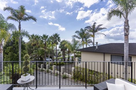 Photo of property in 13 Callender Place, Shelly Park, Auckland, 2014