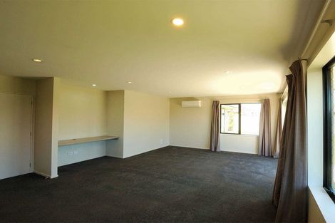 Photo of property in 17 Sequoia Way, Rangiora, 7400