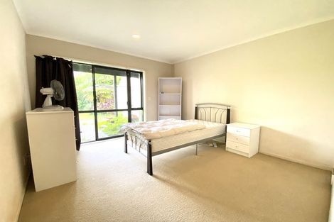 Photo of property in 5/124 Pakuranga Road, Pakuranga, Auckland, 2010