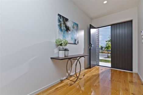 Photo of property in 6 Cavalli Road, Long Bay, Auckland, 0630