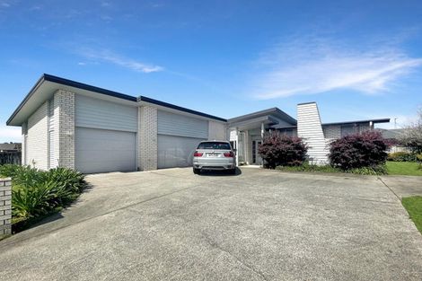 Photo of property in 67 Farringdon Avenue, Rototuna North, Hamilton, 3210