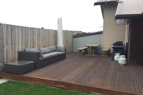 Photo of property in 2 Ash Avenue, Albert Town, Wanaka, 9305