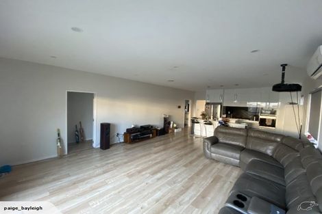 Photo of property in 3 Hakinakina Drive, Flat Bush, Auckland, 2019