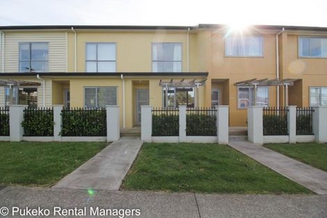 Photo of property in 26/11 Ray Small Drive, Papakura, 2110
