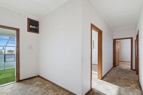 Photo of property in 72 Ferry Road, Clive, 4102
