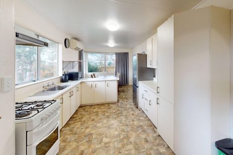 Photo of property in 2 Newton Place, Westbrook, Palmerston North, 4412