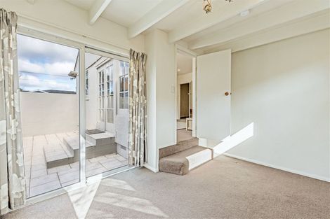 Photo of property in 21 Dinton Street, Russley, Christchurch, 8042