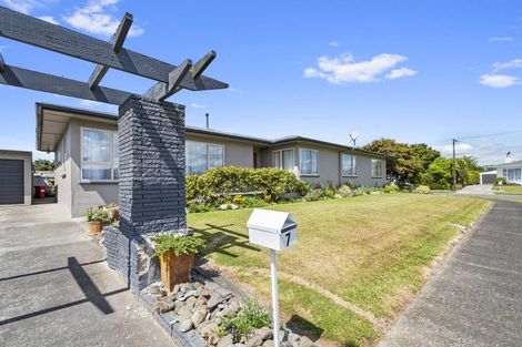 Photo of property in 7 Hurley Place, Awapuni, Palmerston North, 4412