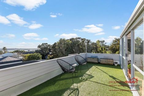 Photo of property in 213 Jervois Road, Herne Bay, Auckland, 1011