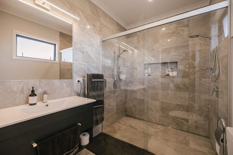 Photo of property in 50a Pratt Avenue, Foxton Beach, Foxton, 4815