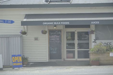 Photo of property in 34 Whakapirau Road, Maungaturoto, 0583