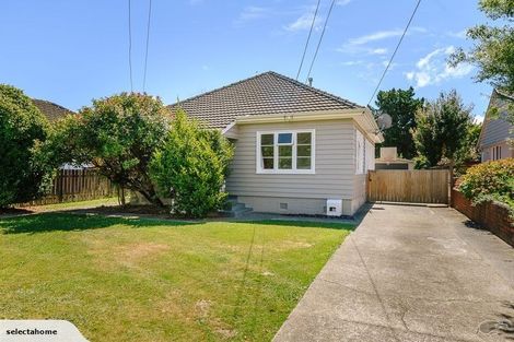 Photo of property in 142 Oxford Terrace, Epuni, Lower Hutt, 5011