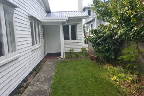 Photo of property in 34 Tuatoru Street, Eastbourne, Lower Hutt, 5013