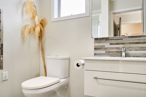 Photo of property in 147 Navigation Drive, Whitby, Porirua, 5024