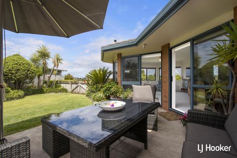 Photo of property in 98 Koutunui Road, Athenree, Katikati, 3177