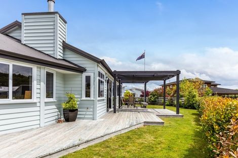 Photo of property in 15 Pukeko Way, Kinloch, Taupo, 3377