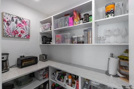 Photo of property in 33 Drysdale Road, Jacks Point, 9371