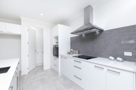 Photo of property in 34 Lisle Farm Drive, Pukekohe, 2120