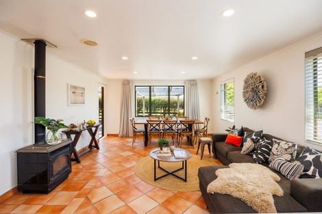 Photo of property in 19 Barnett Drive, Marton, 4710