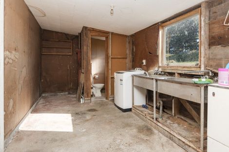 Photo of property in 5038 Pahiatua Pongaroa Road, Pongaroa, 4991