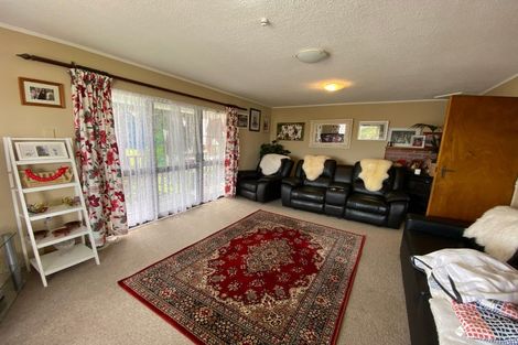 Photo of property in 20 Arahanga Grove, Maupuia, Wellington, 6022