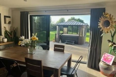 Photo of property in 39 Kendallvale Drive, Waiuku, 2123