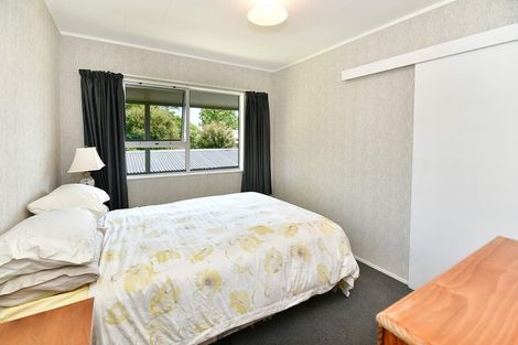 Photo of property in 6 Hand Road, Helensville, 0800