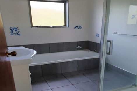 Photo of property in 7 Lina Place, Waiuku, 2123