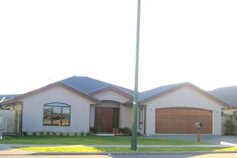 Photo of property in 46 Redcastle Drive, East Tamaki, Auckland, 2013