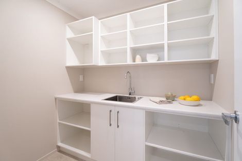 Photo of property in 62 Farnworth Terrace, Glenside, Wellington, 6037