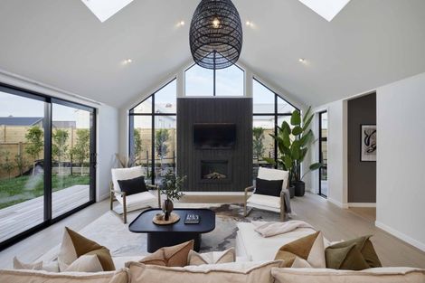 Photo of property in 2 Maeha Drive, Matakana, 0985