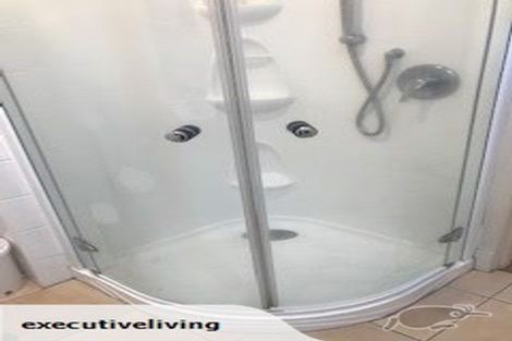 Photo of property in 1b Queen Street, New Plymouth, 4310