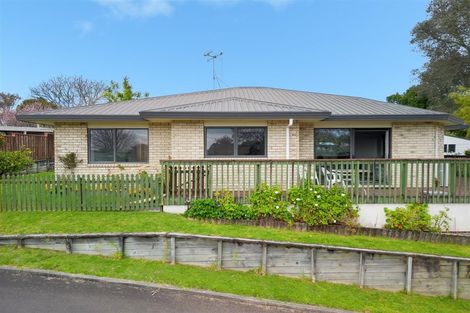 Photo of property in 2 Dowman Place, Te Puke, 3119