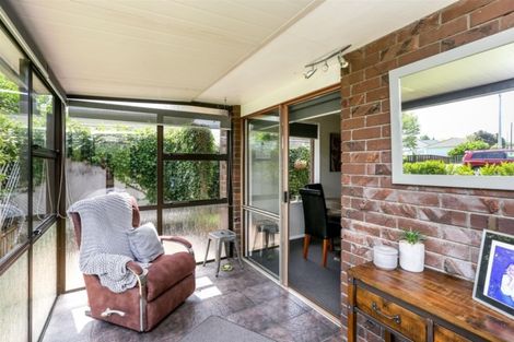 Photo of property in 4 Woodleigh Street, Frankleigh Park, New Plymouth, 4310