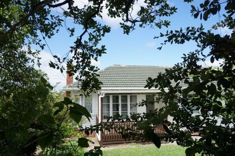 Photo of property in 494 Blockhouse Bay Road, Blockhouse Bay, Auckland, 0600