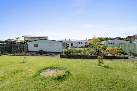 Photo of property in 21 Castle Street, Eltham, 4322