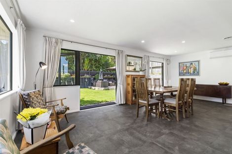 Photo of property in 1/45 Weatherly Road, Torbay, Auckland, 0630