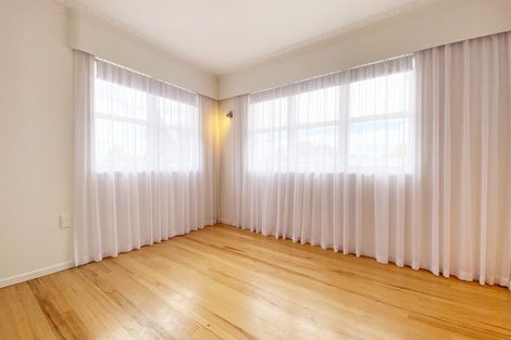 Photo of property in 54 Alma Crescent, Papakura, 2110