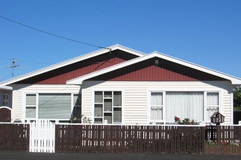 Photo of property in 72 Rotherham Terrace, Miramar, Wellington, 6022