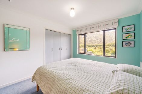 Photo of property in 1276 Coast Road, Wainuiomata Coast, Lower Hutt, 5373