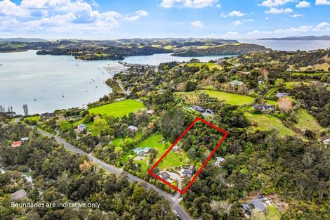 Photo of property in 1082 Sandspit Road, Sandspit, Warkworth, 0982